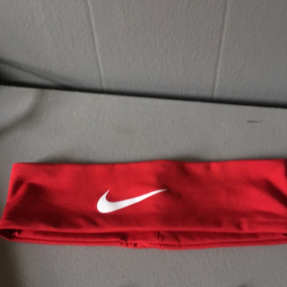 Nike headband